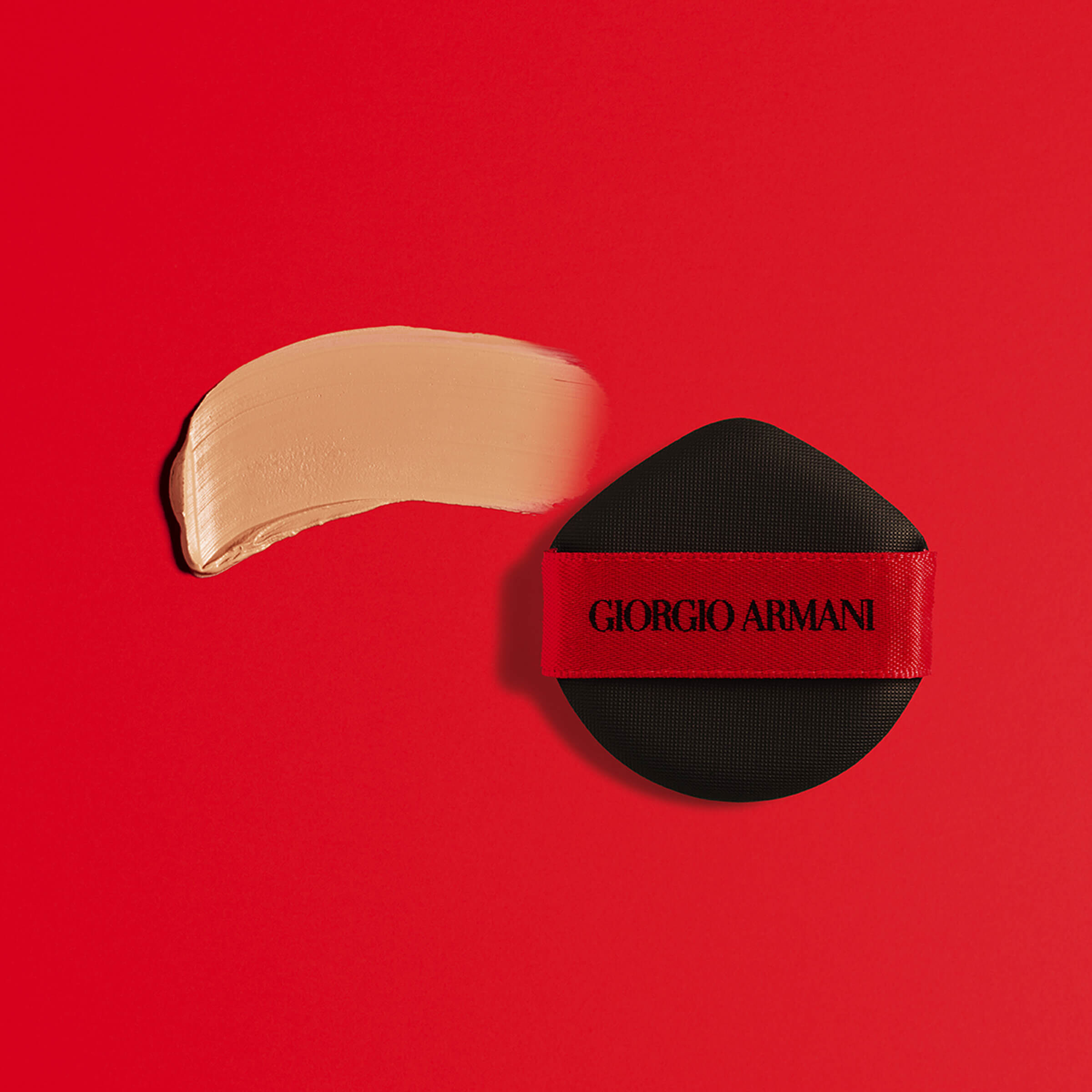 Power Fabric Compact Foundation