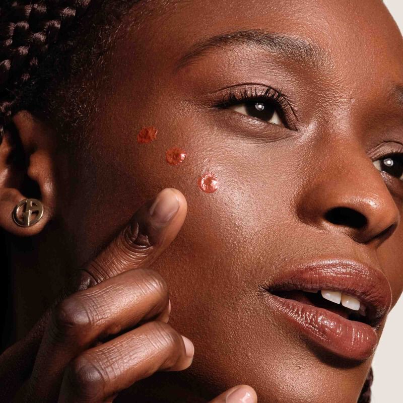 LUMINOUS SILK CHEEK TINT SHINE