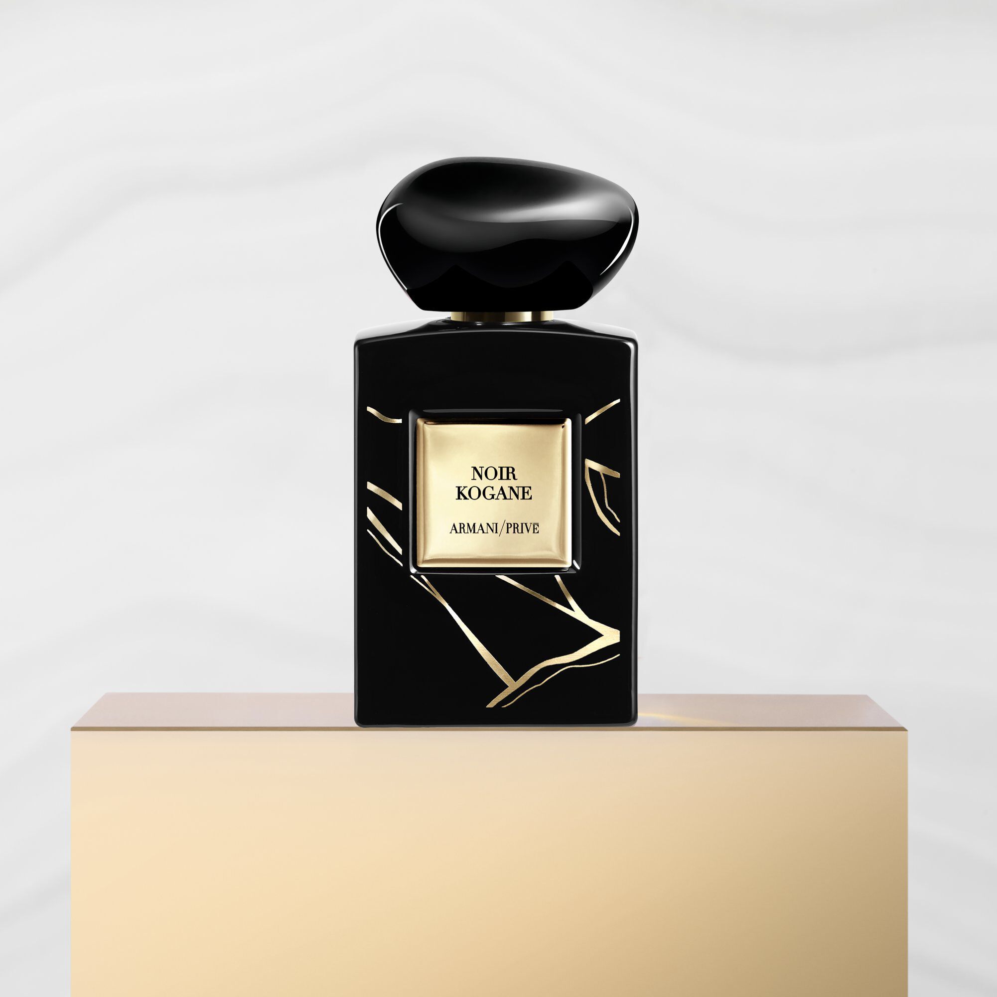 Nouveau Armani Prive Noir Kogane Eau de Parfum Armani beauty